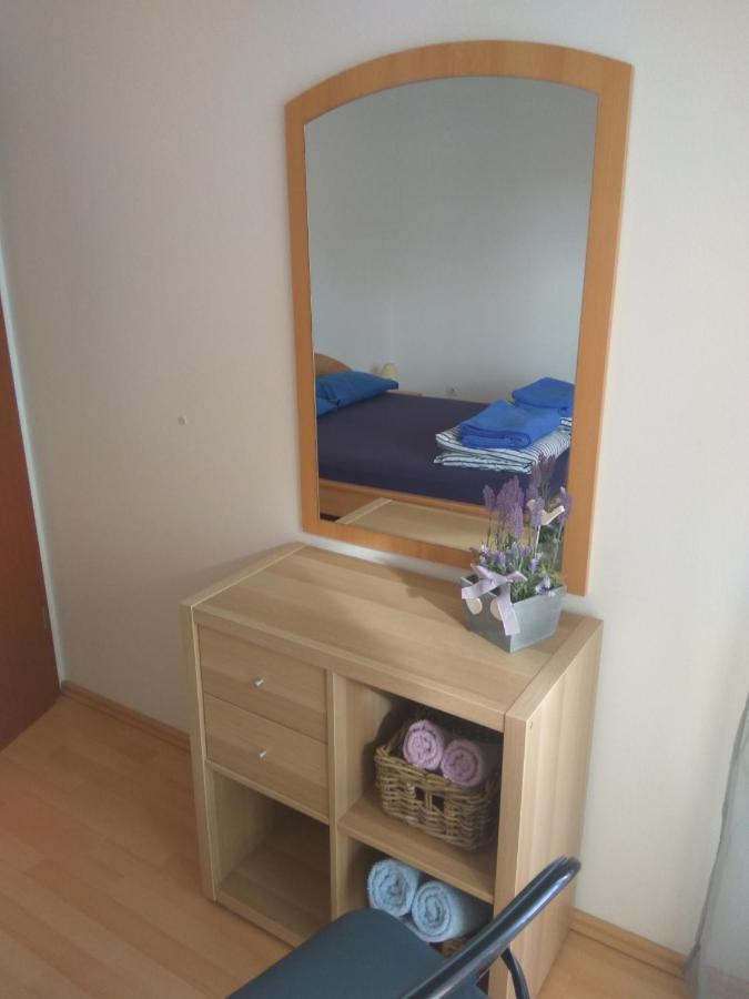 Apartmani Ivana Пунат Екстер'єр фото