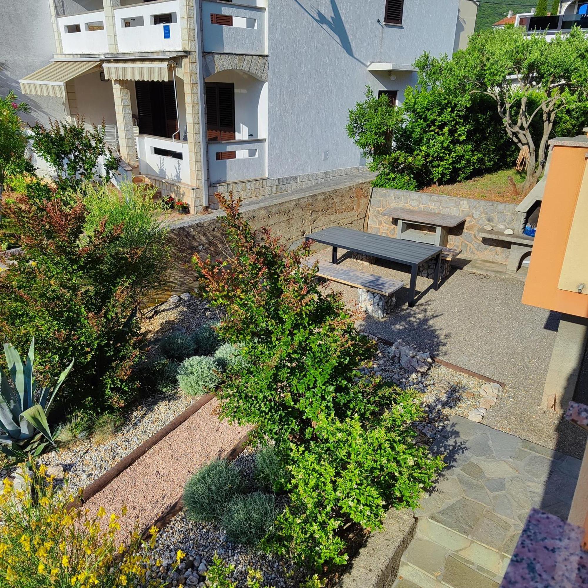 Apartmani Ivana Пунат Екстер'єр фото