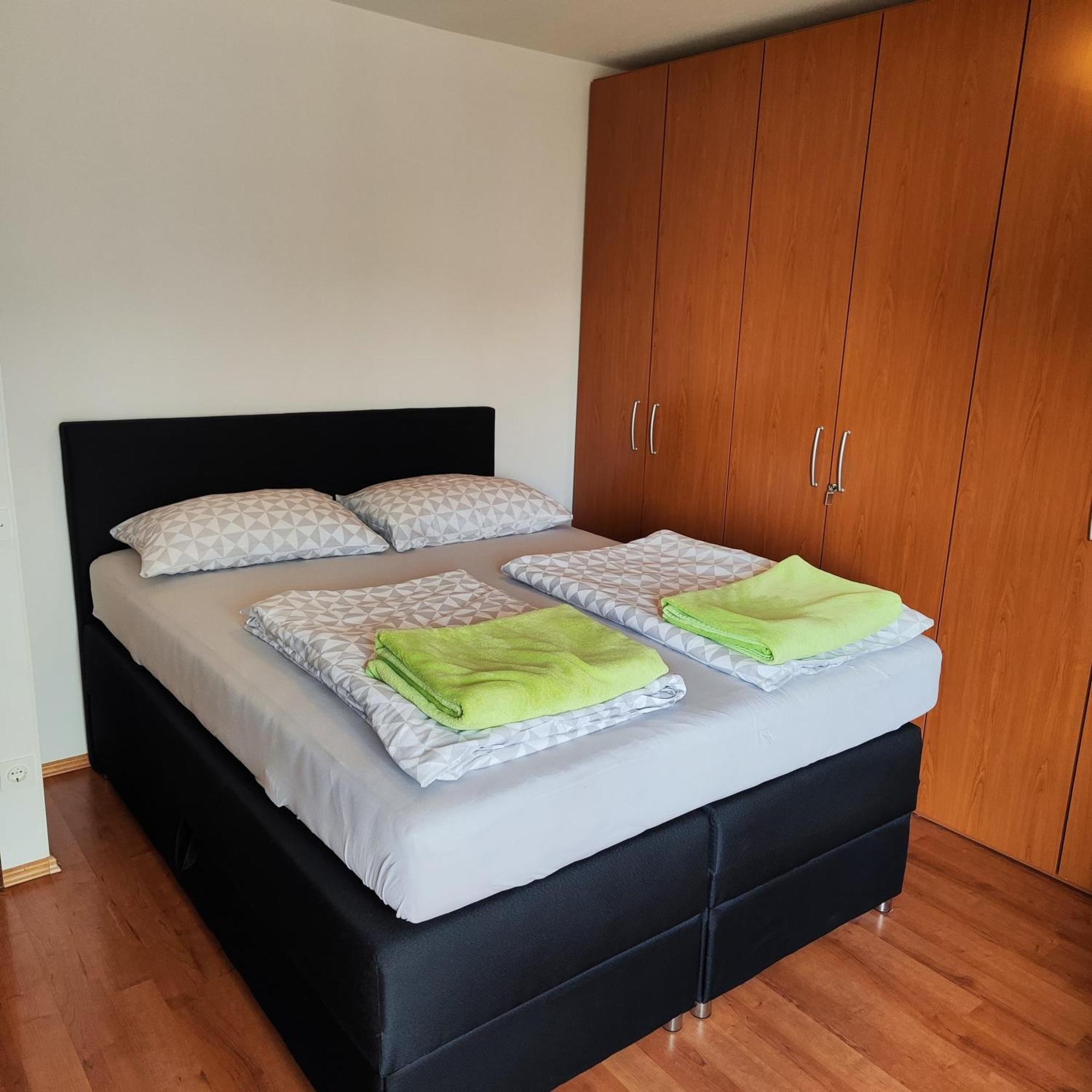 Apartmani Ivana Пунат Екстер'єр фото