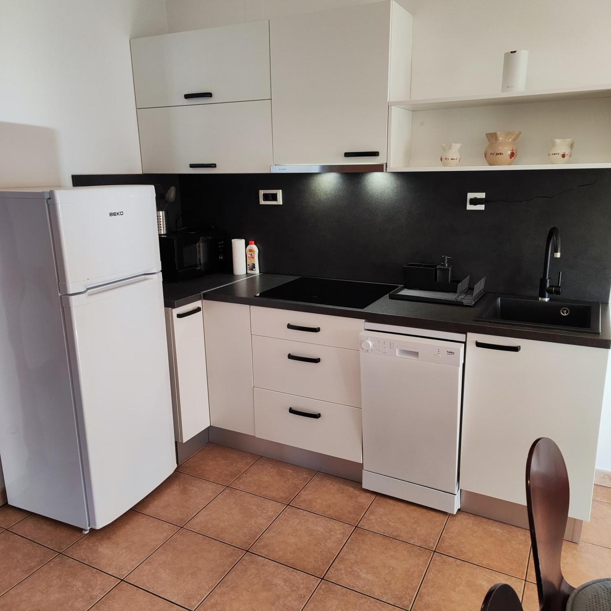 Apartmani Ivana Пунат Екстер'єр фото