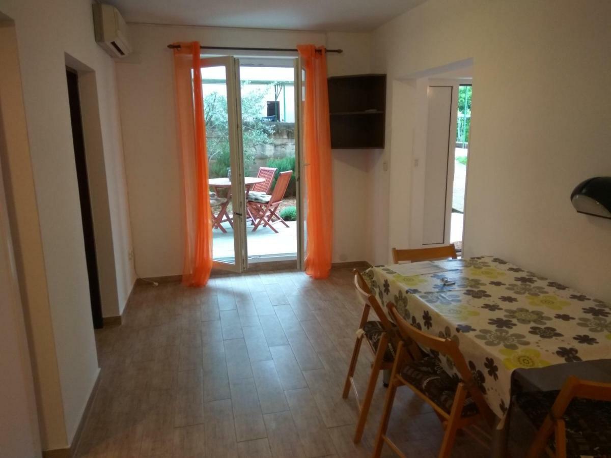 Apartmani Ivana Пунат Екстер'єр фото